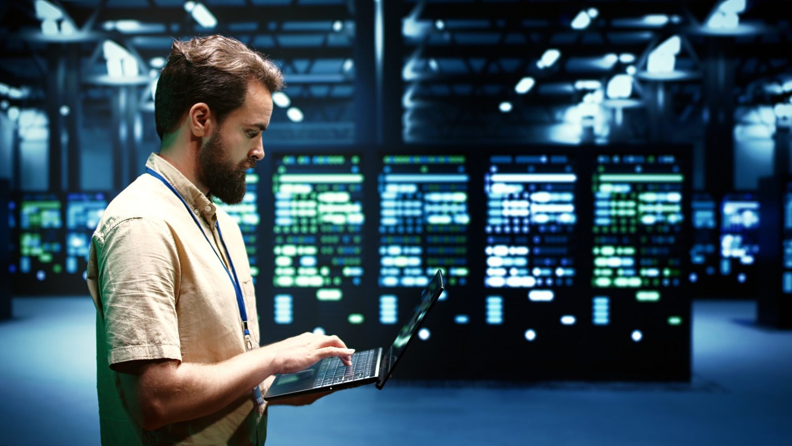 GREEN DATA CENTERS: HOW RENEWABLE ENERGY IS TRANSFORMING THE FUTURE OF DIGITAL INFRASTRUCTURE