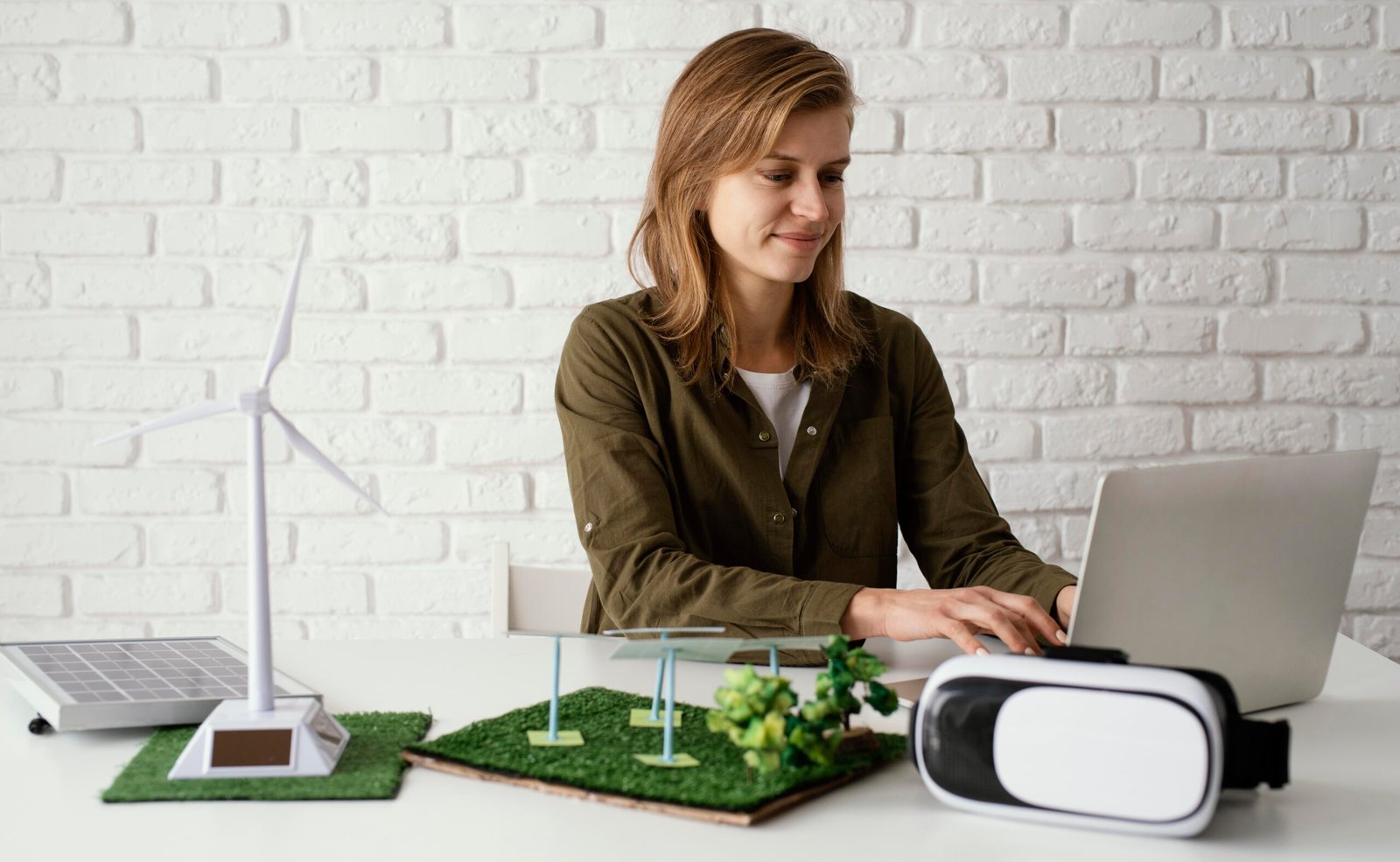 GRID BOTTLENECKS: THE HIDDEN RISK SLOWING RENEWABLE INVESTMENT
